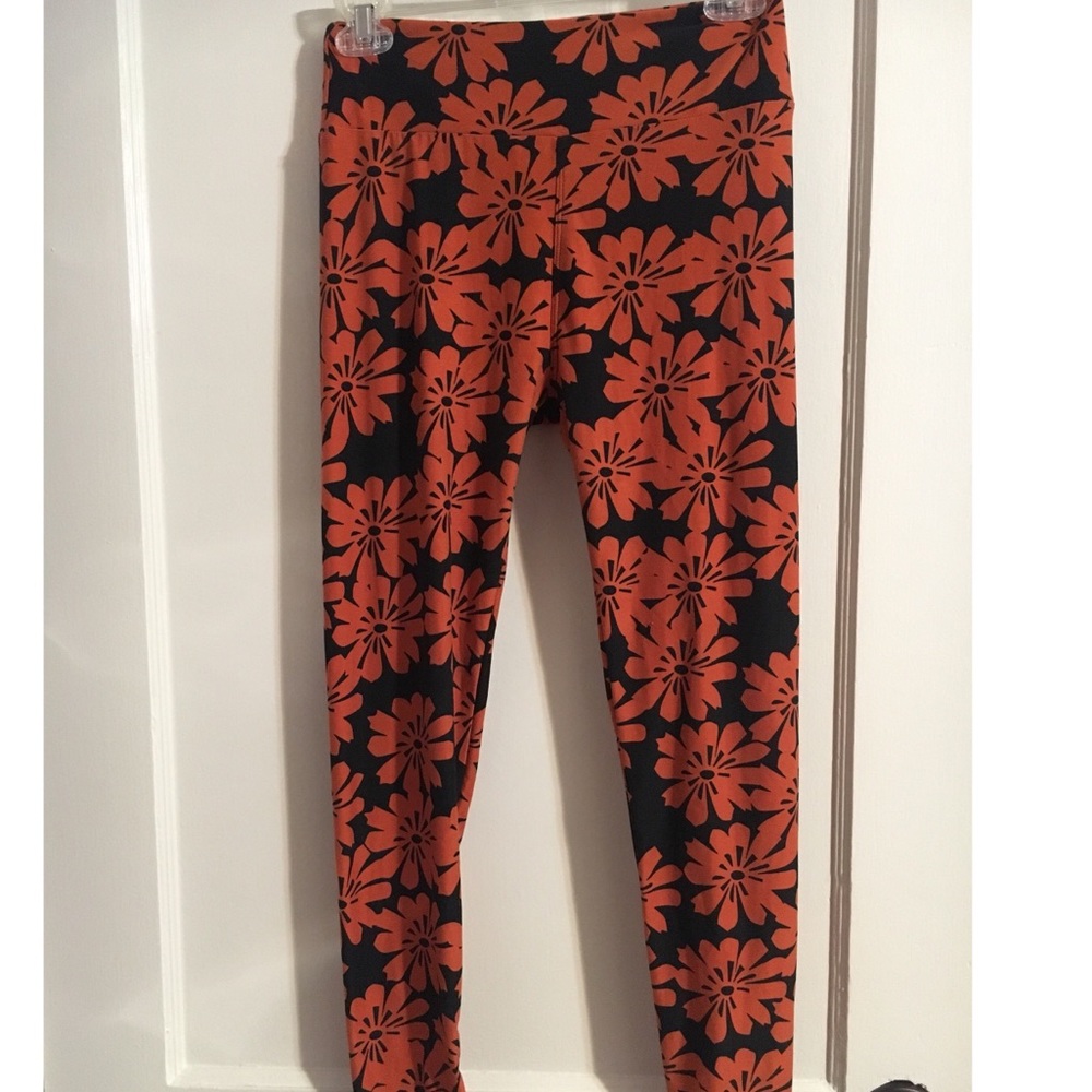 Lularoe leggings never worn